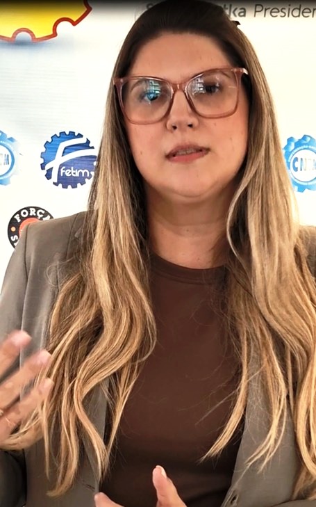 “Quero aqui reforçar a importância desse evento, tão importante para tratar da inclusão da pessoa com deficiência no mercado de trabalho, falar que a Secretaria de Estado está à disposição para ajudar nessa intermediação, dessa mão de obra, tanto da pessoa com deficiência quanto de outros grupos, mas também nas tratativas com as empresas, para que a gente possa contribuir nessa inserção” - Suelen Glinski Rosa, Diretora de Fomento e Renda da SETR 